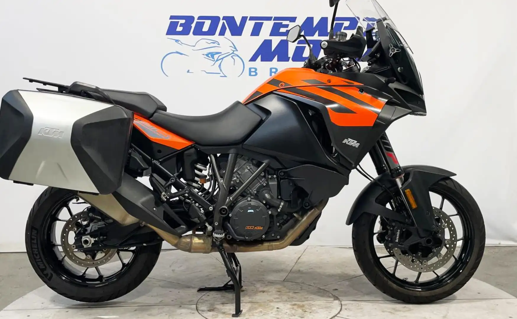 KTM 1290 Super Adventure 2023 + VALIGIE KTM Narancs - 1