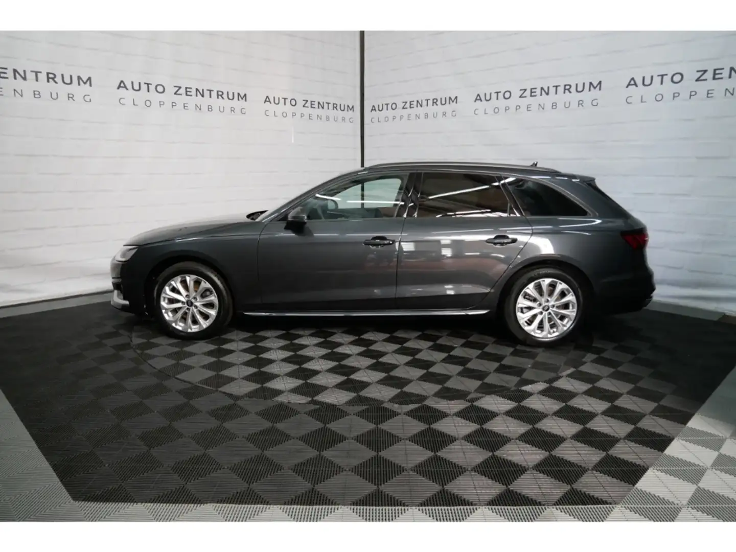 Audi A4 30 TDI advanced Matrix+Navi-touch+ACC+Kamera Grau - 2