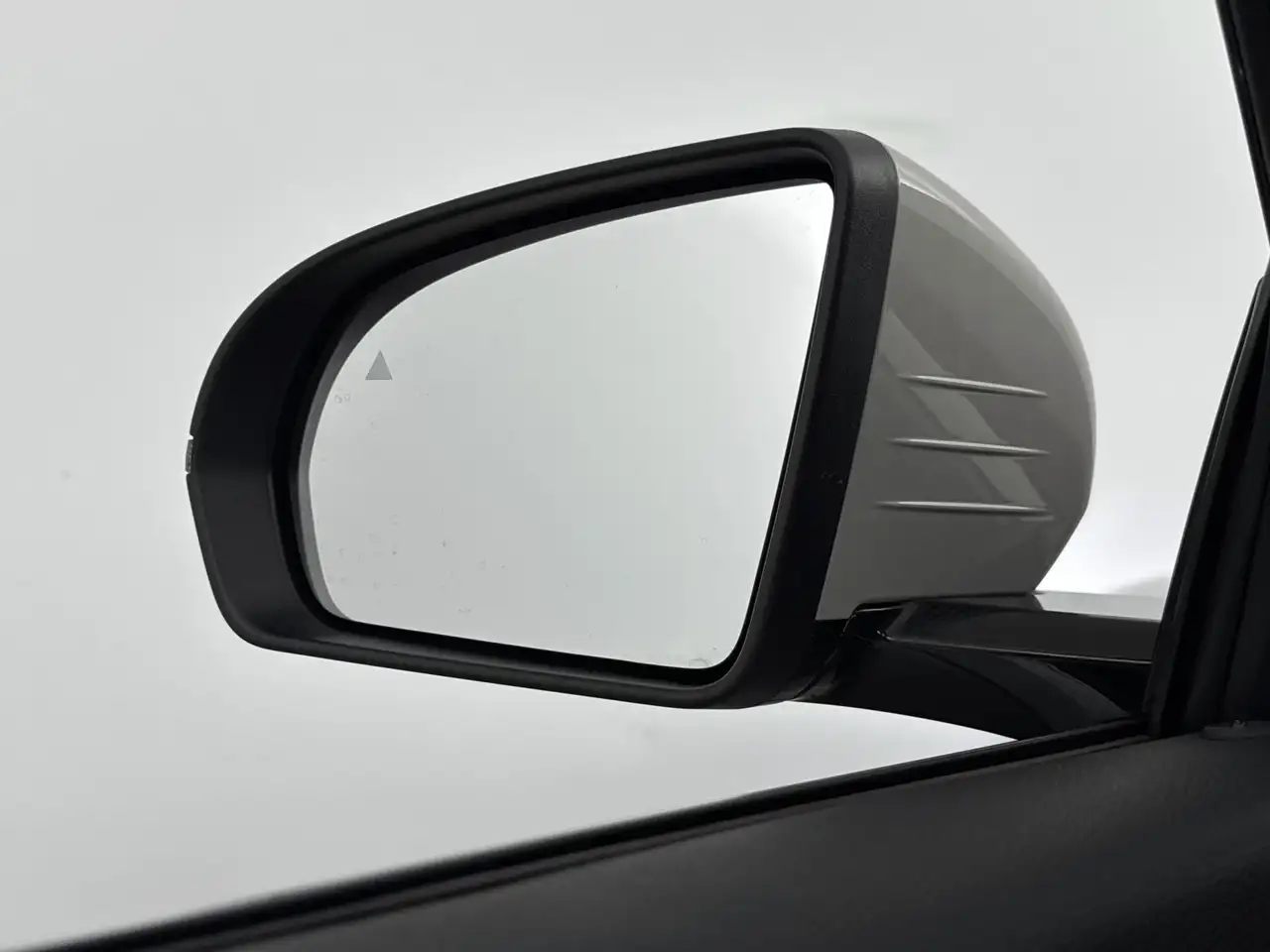 BYD Seal U 2026 — фото 30