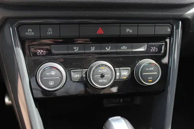 Volkswagen T-Roc view 20