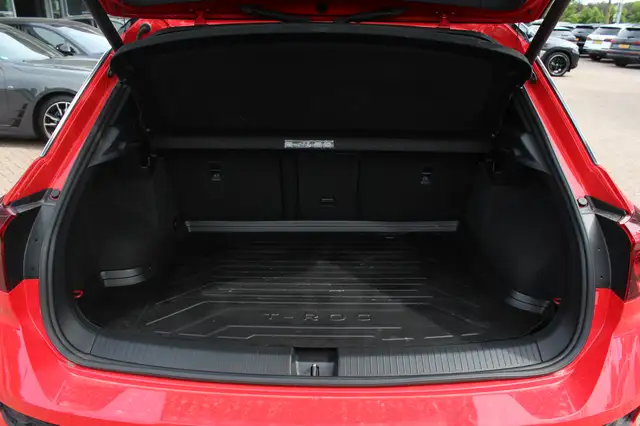 Volkswagen T-Roc view 16