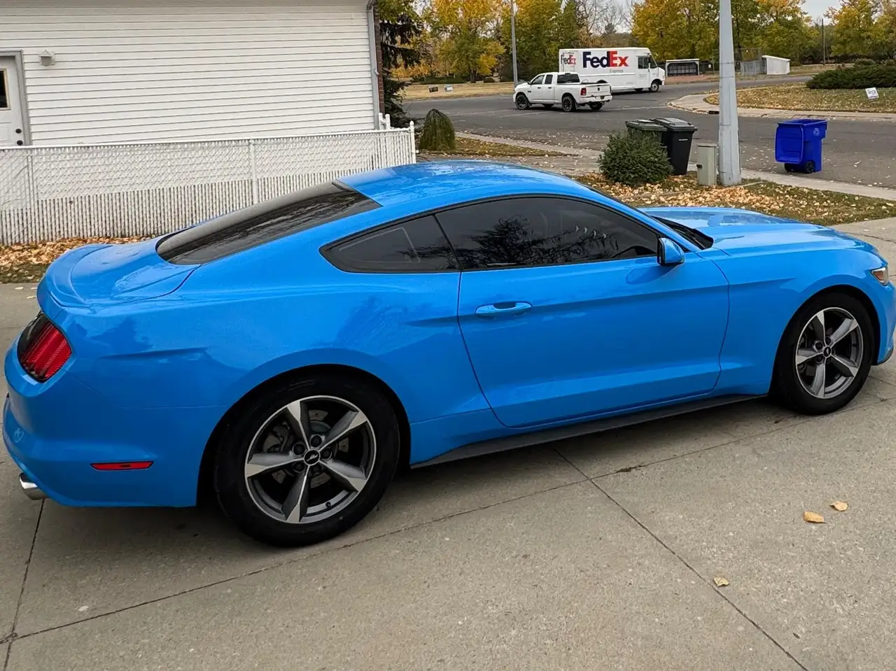 Ford Mustang снимка Ford Mustang