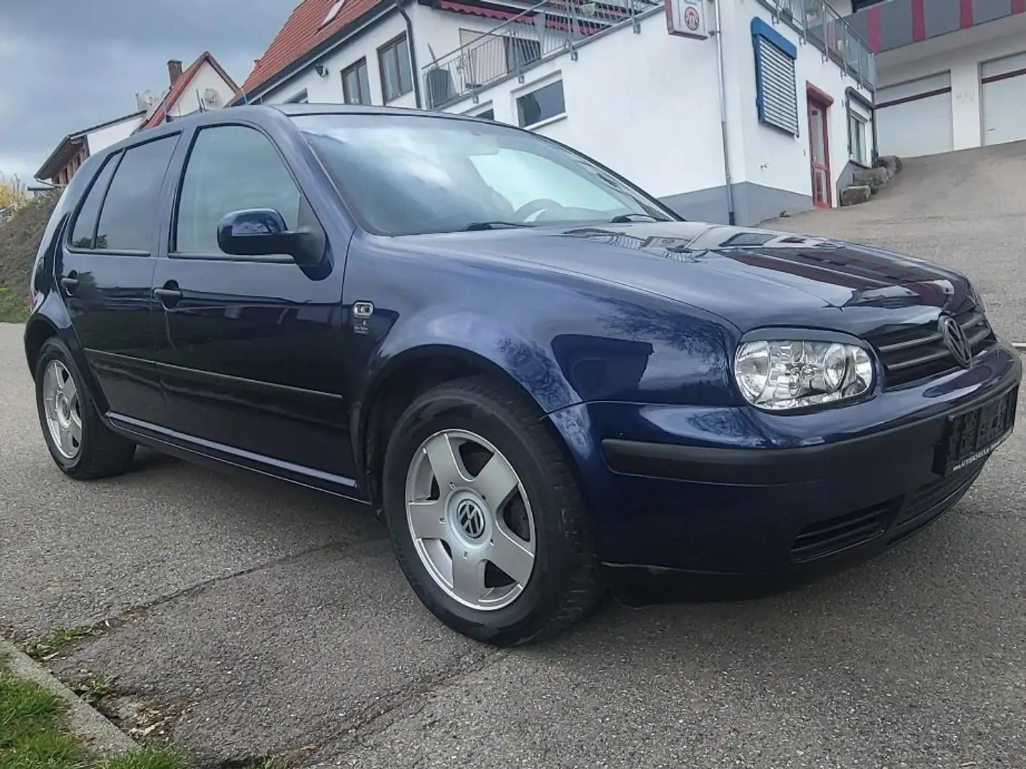 Volkswagen Golf 2.0 Edition Violet - 2
