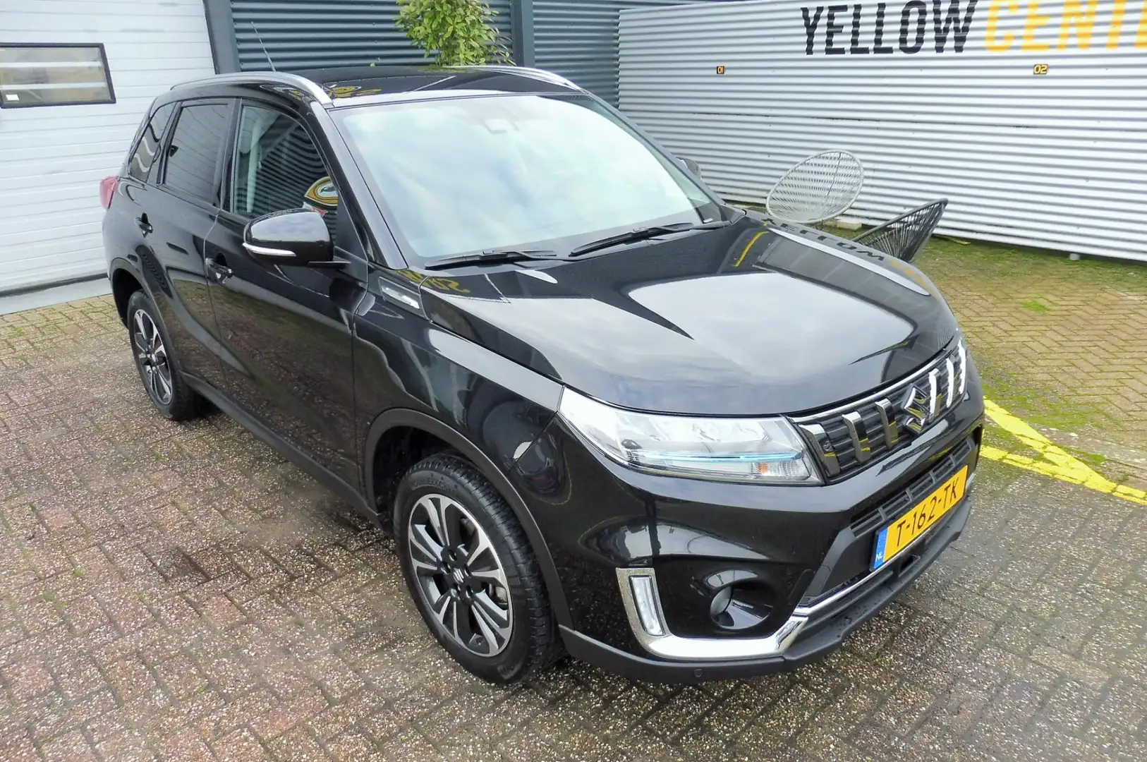 Suzuki Vitara 1.4 Boosterjet Style Smart Hybrid AUTOMAAT Noir - 2