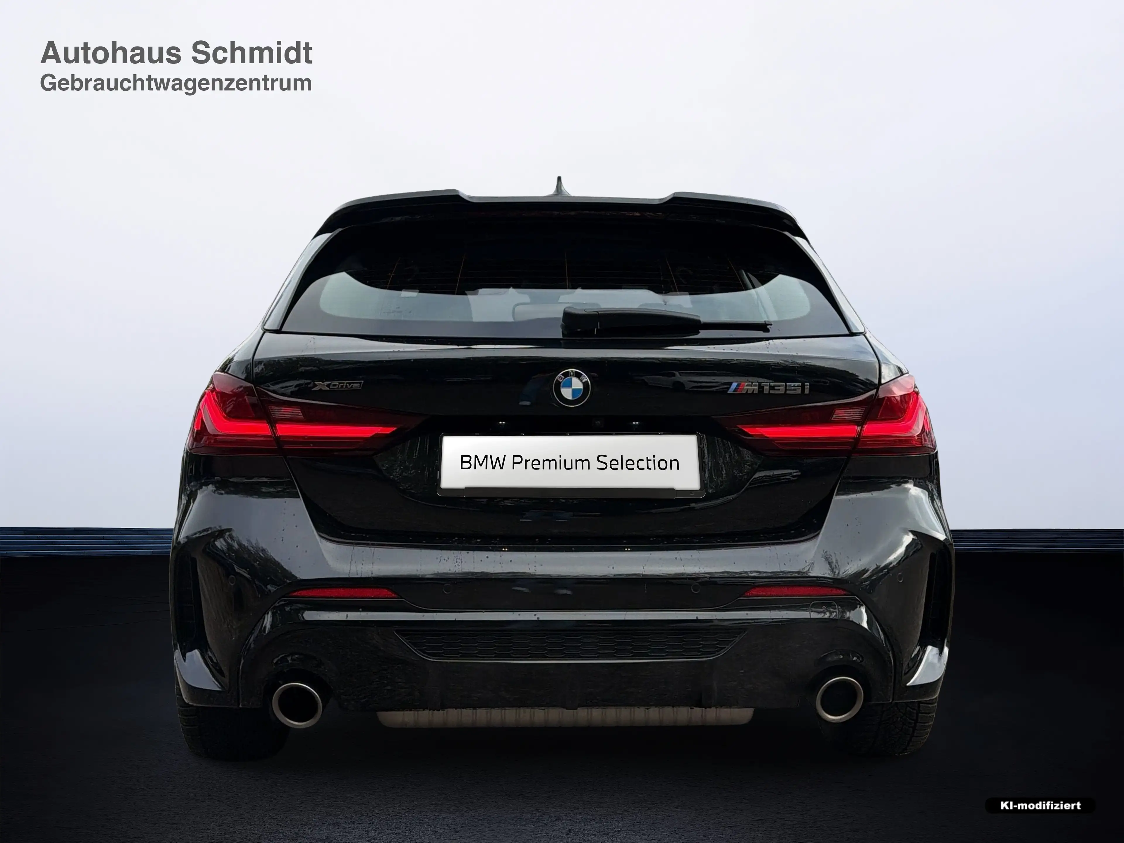 BMW 135 M135i xDrive Hatch — photo 4