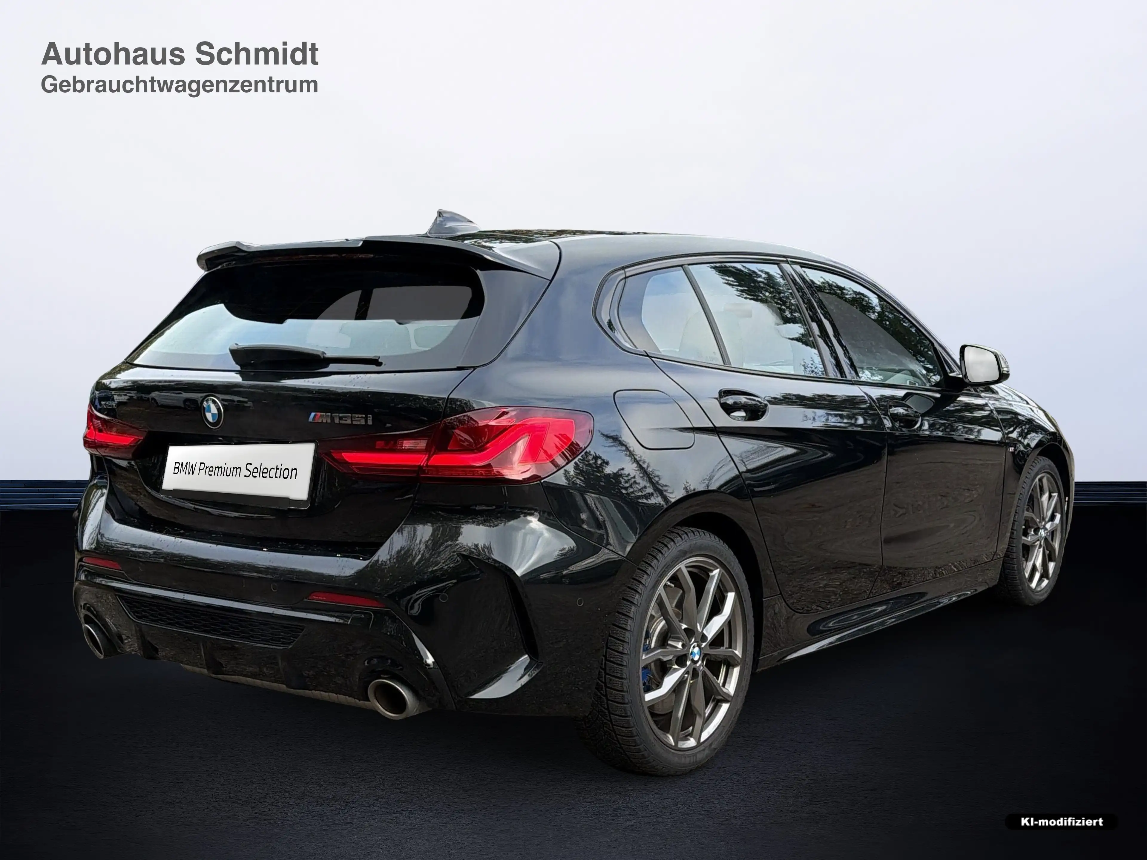 BMW 135 M135i xDrive Hatch — photo 5