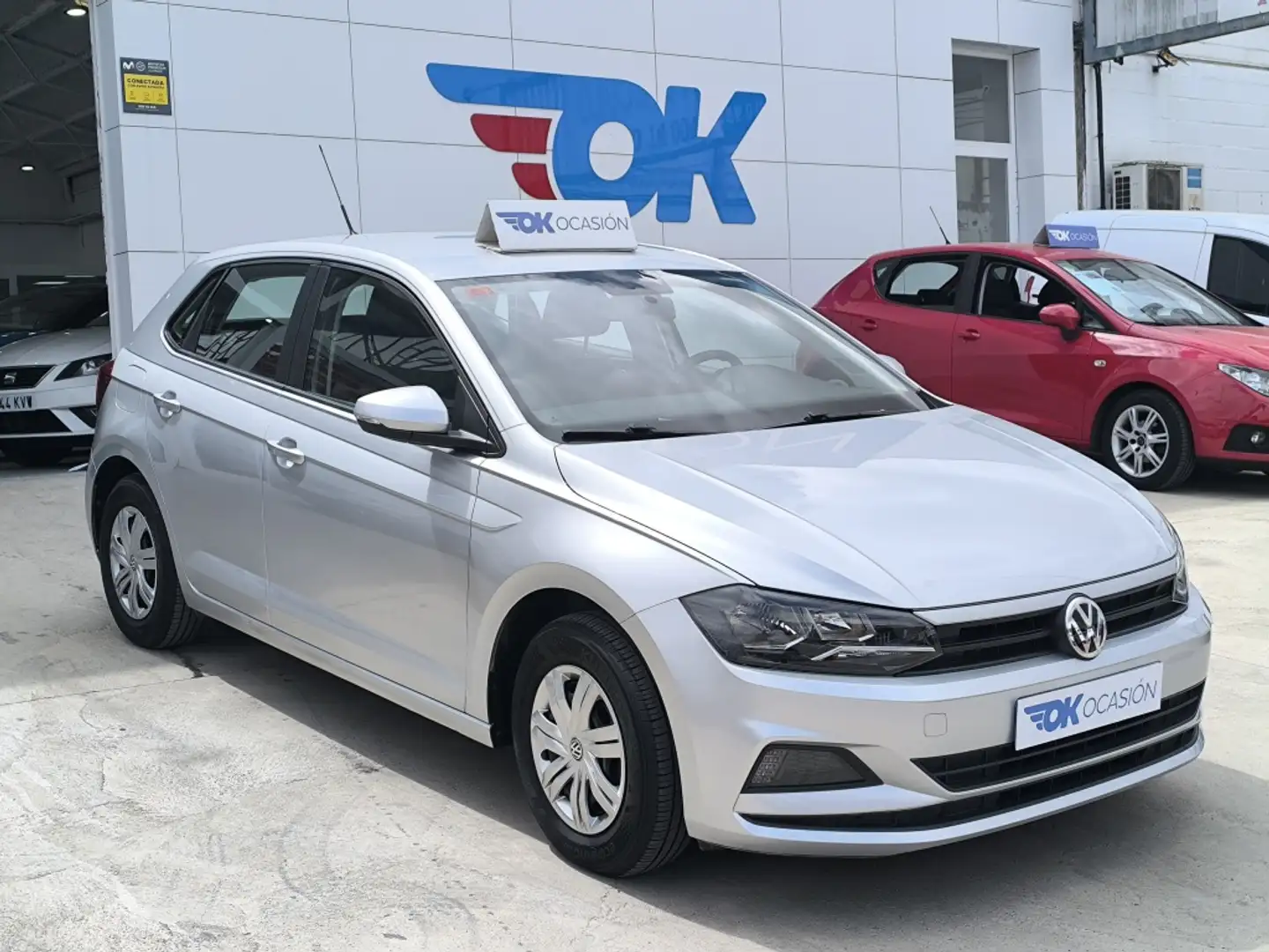 Volkswagen Polo 1.0 Now 55kW Plateado - 1