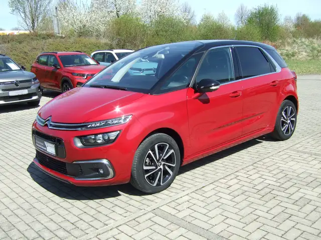 Citroen C4 SpaceTourer Shine AHK Navigation Xenon SH RFK Keylessrubi rot