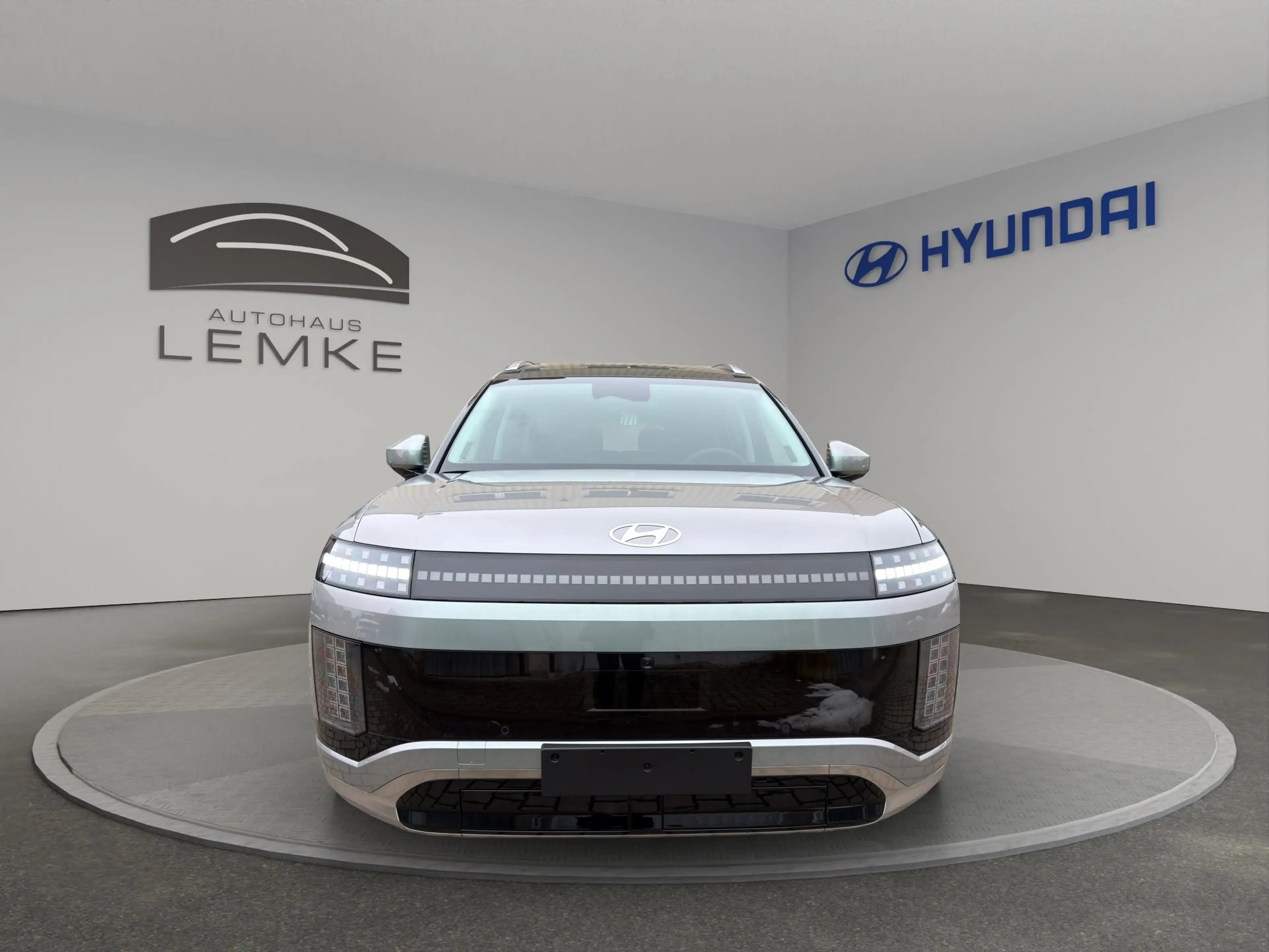 Hyundai IONIQ 9 IONIQ 9 110kWh 4WD UNIQ 6-SITZER RELAX+PANORAMA — photo 2