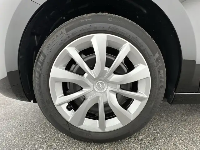 Opel Corsa view 7