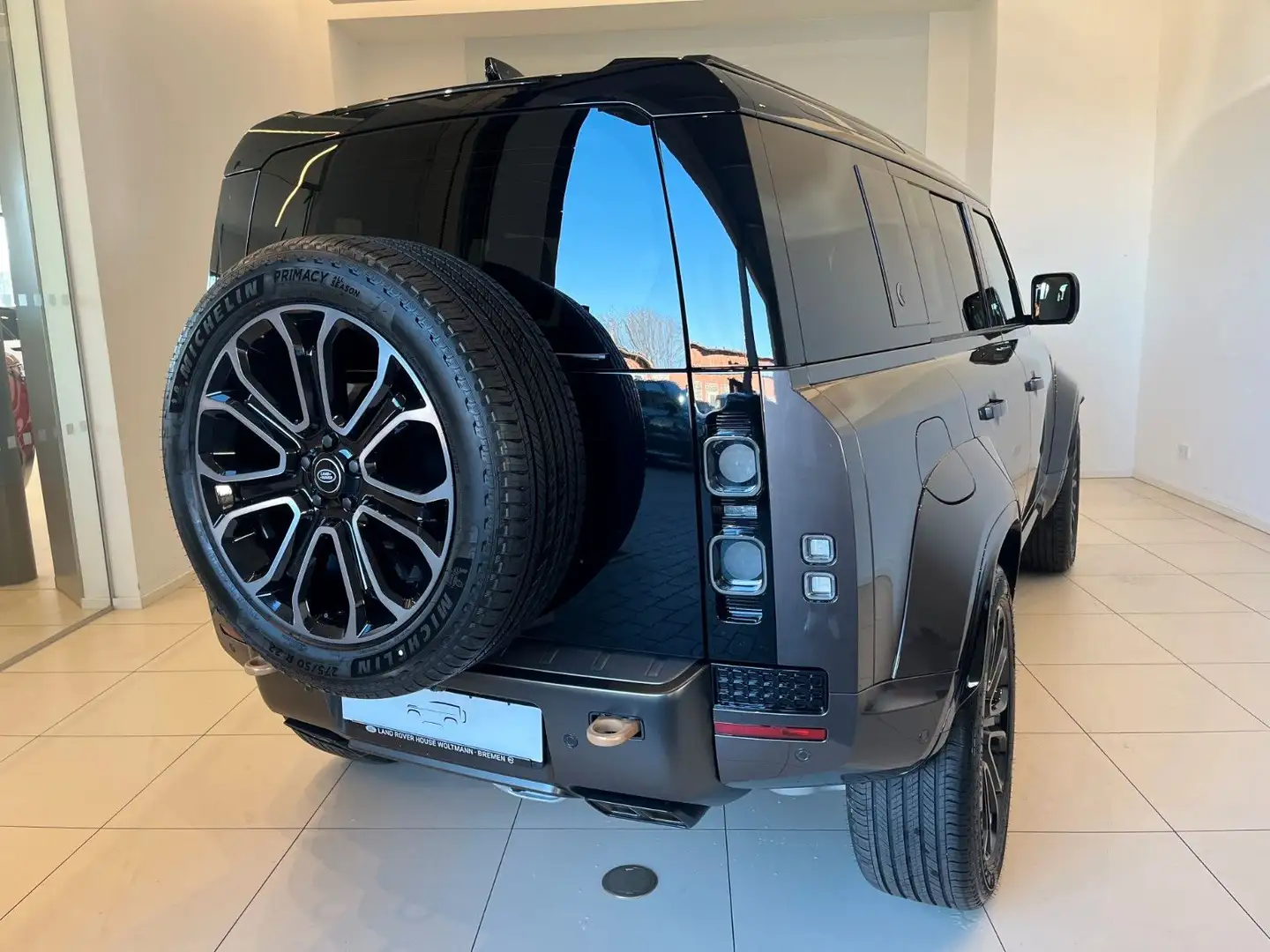 Land Rover Defender 110 4.4 P635 OCTA 22" Räder Gris - 2