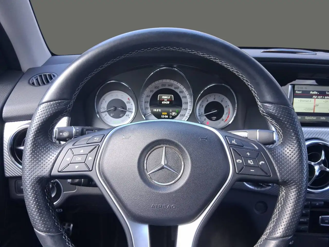 Mercedes-Benz GLK 250 — photo 17 sur 21