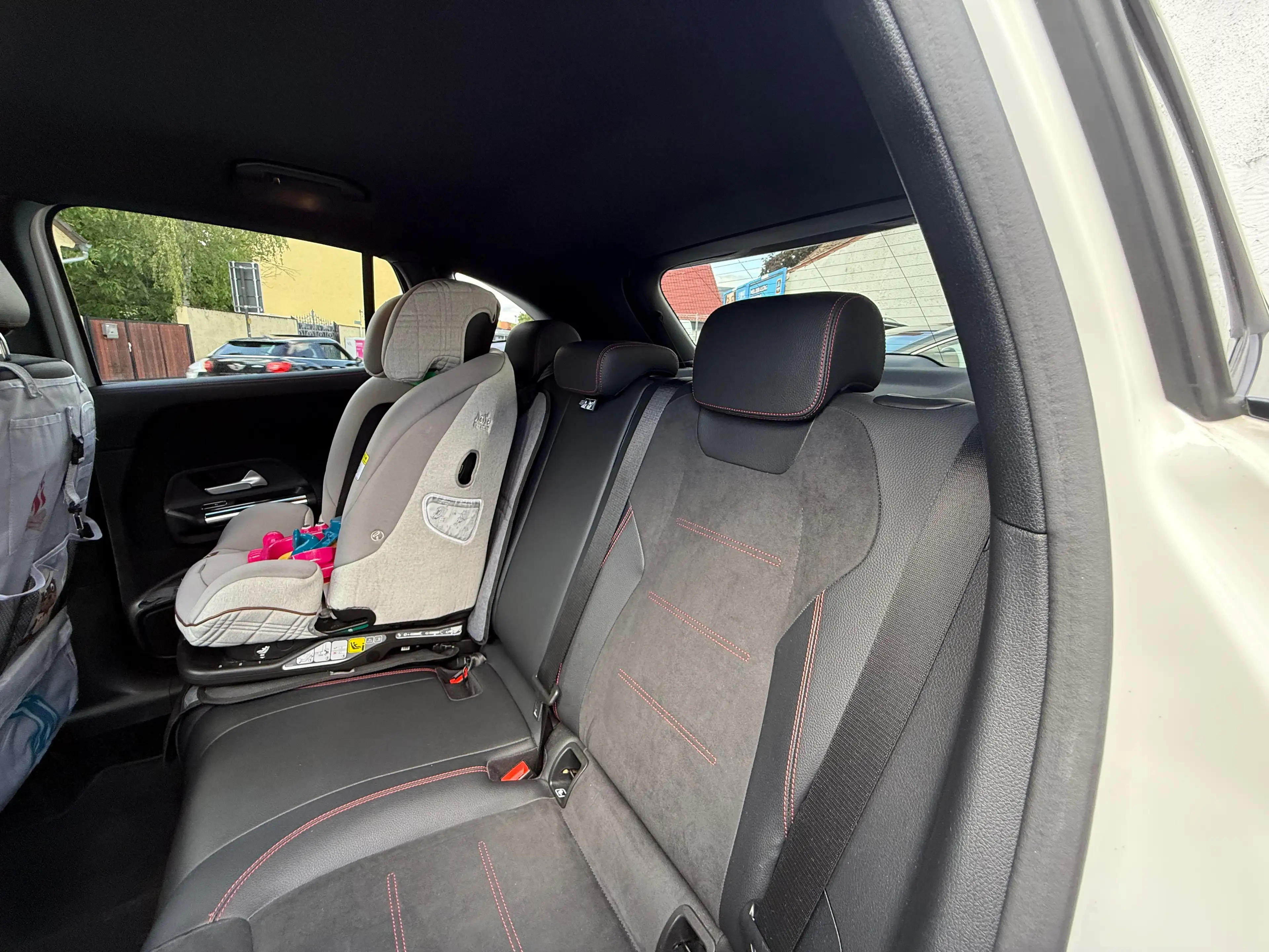 Mercedes-Benz GLA 220 GLA Diesel d 8G-DCT AMG Line — photo 9