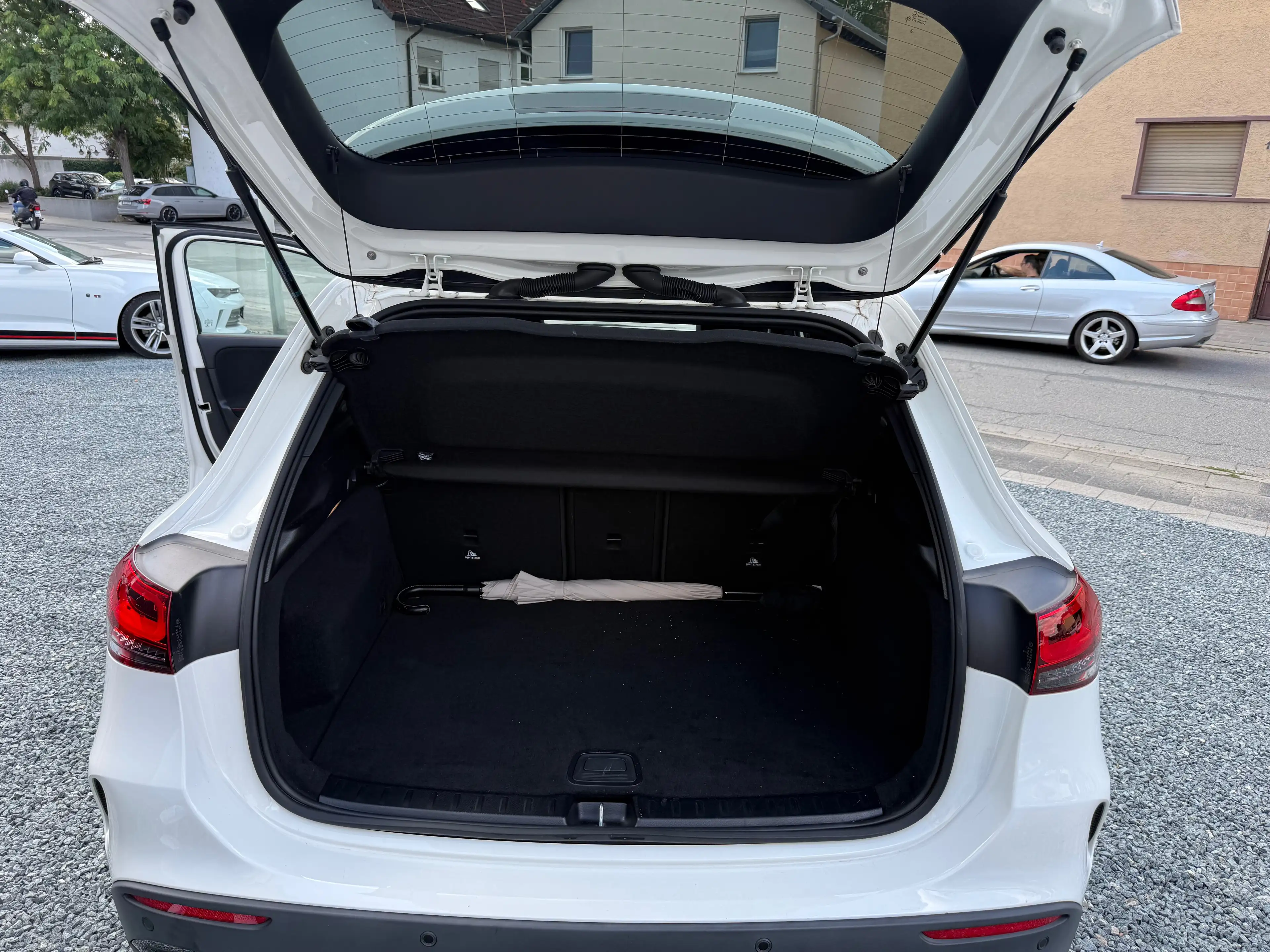 Mercedes-Benz GLA 220 GLA Diesel d 8G-DCT AMG Line — photo 10