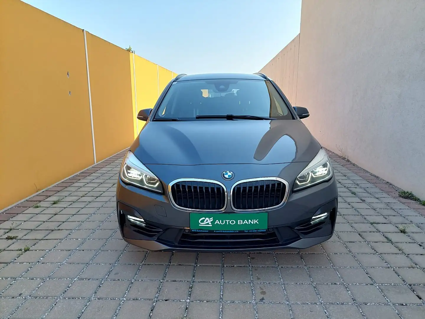BMW 218 d xDrive Gran Tourer erster Besitz Grau - 2