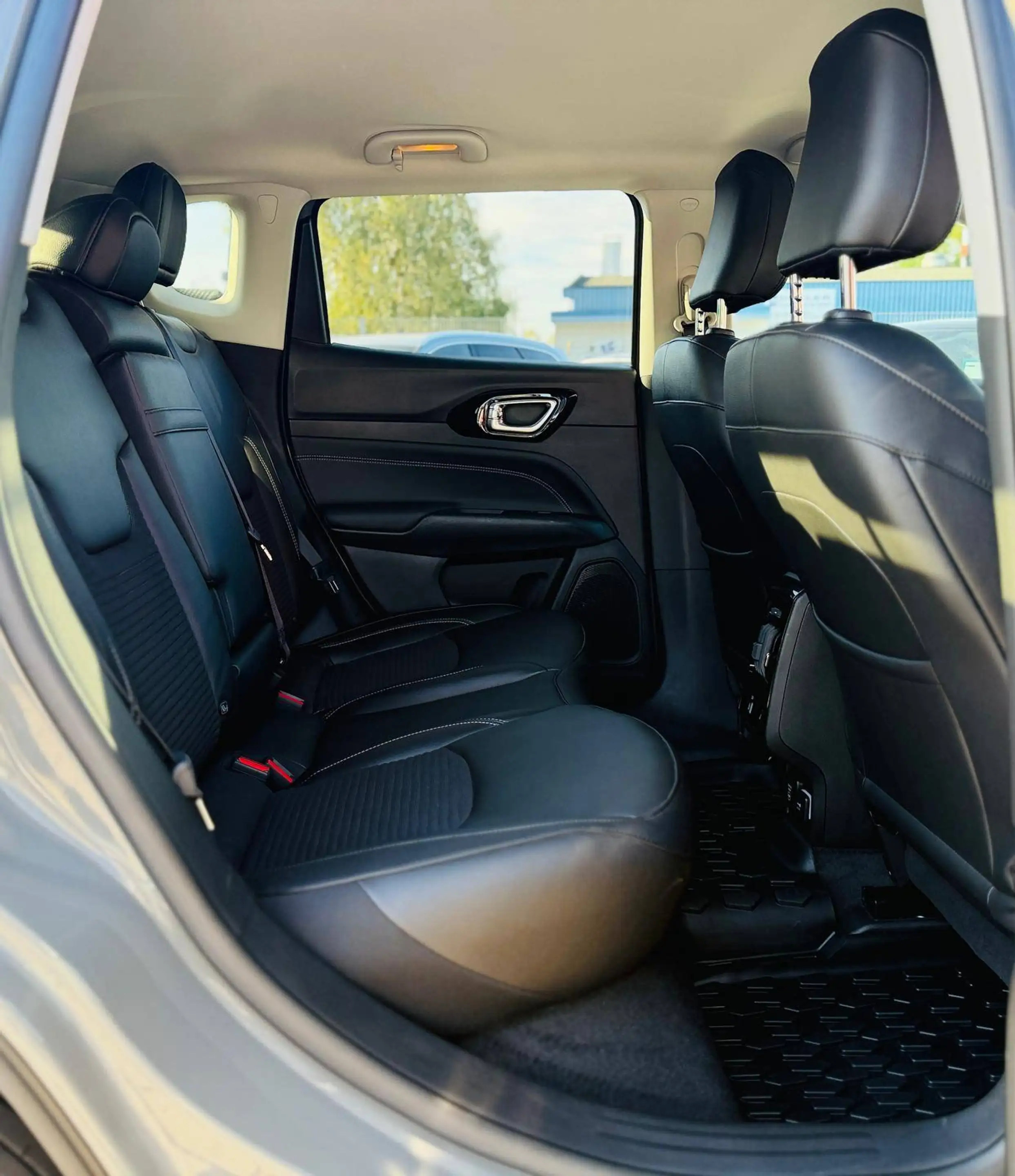 Jeep Compass 80th Anniversary LIMITED FWD TÜV & Service Neu Garantie Finanzierung Möglich — photo 8