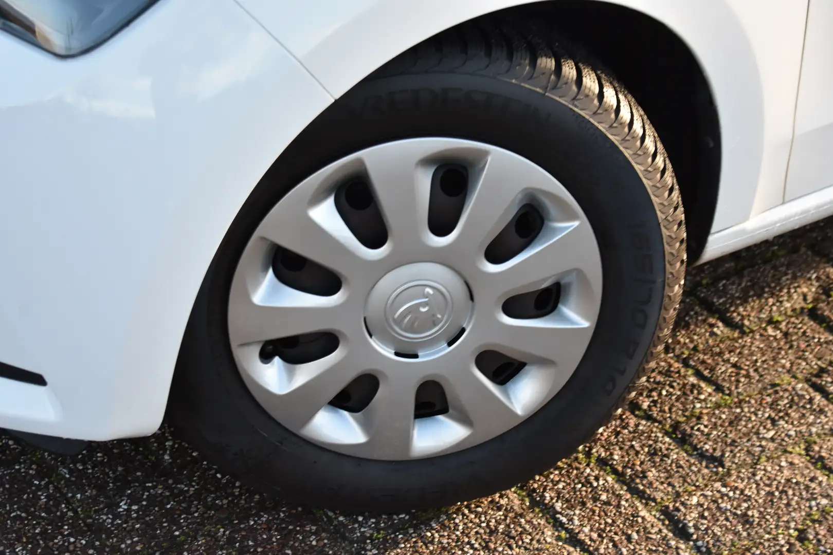 SEAT Mii 1.0 5drs. Style | NAVI BY APP | STOELVERW. | PARKE Blanc - 2