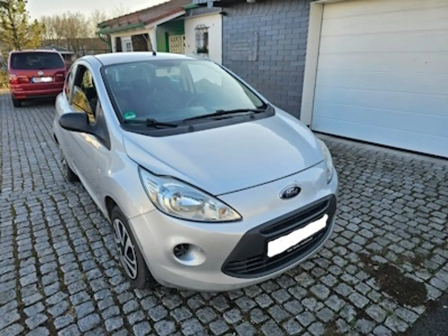Ford Ka/Ka+ Ka 1.2 Start-Stopp-System Ambiente Stříbrná - 1