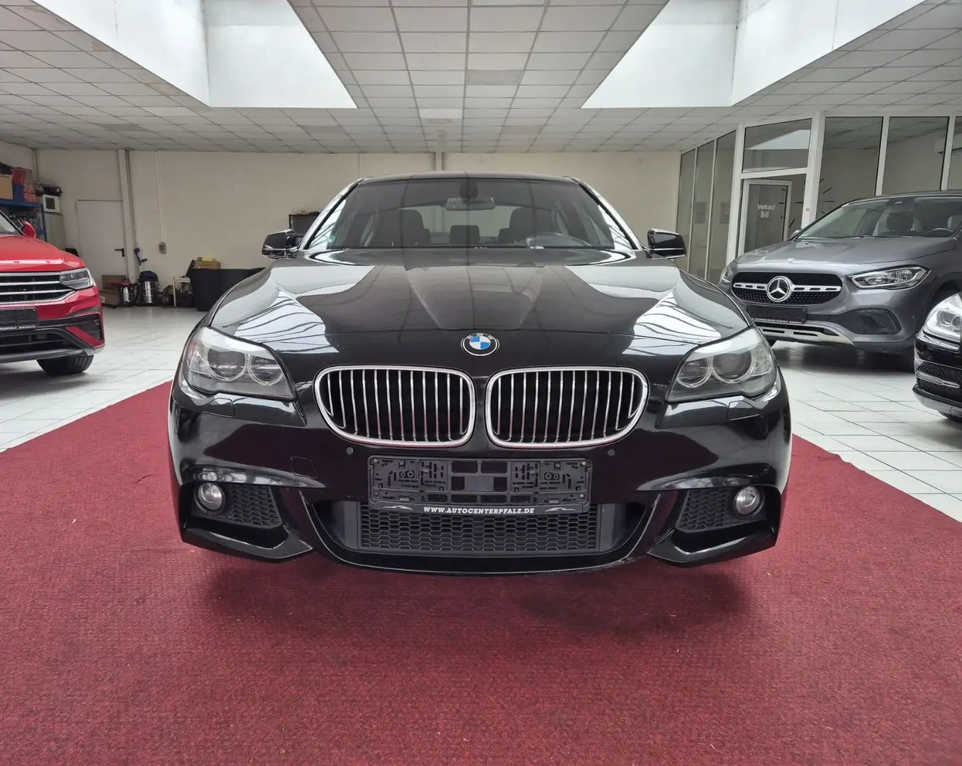BMW 535 d Limo. M-Paket NAVI+LEDER+BI-XENON+SHZ+PDC Schwarz - 2