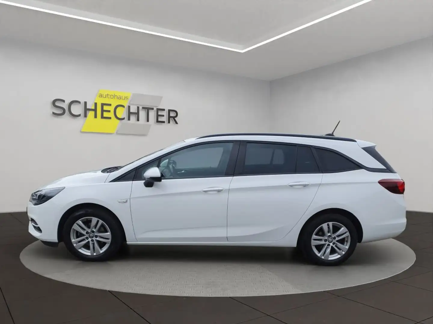 Opel Astra 1.2 Turbo Start/Stop Sports Tourer Edition Wit - 2