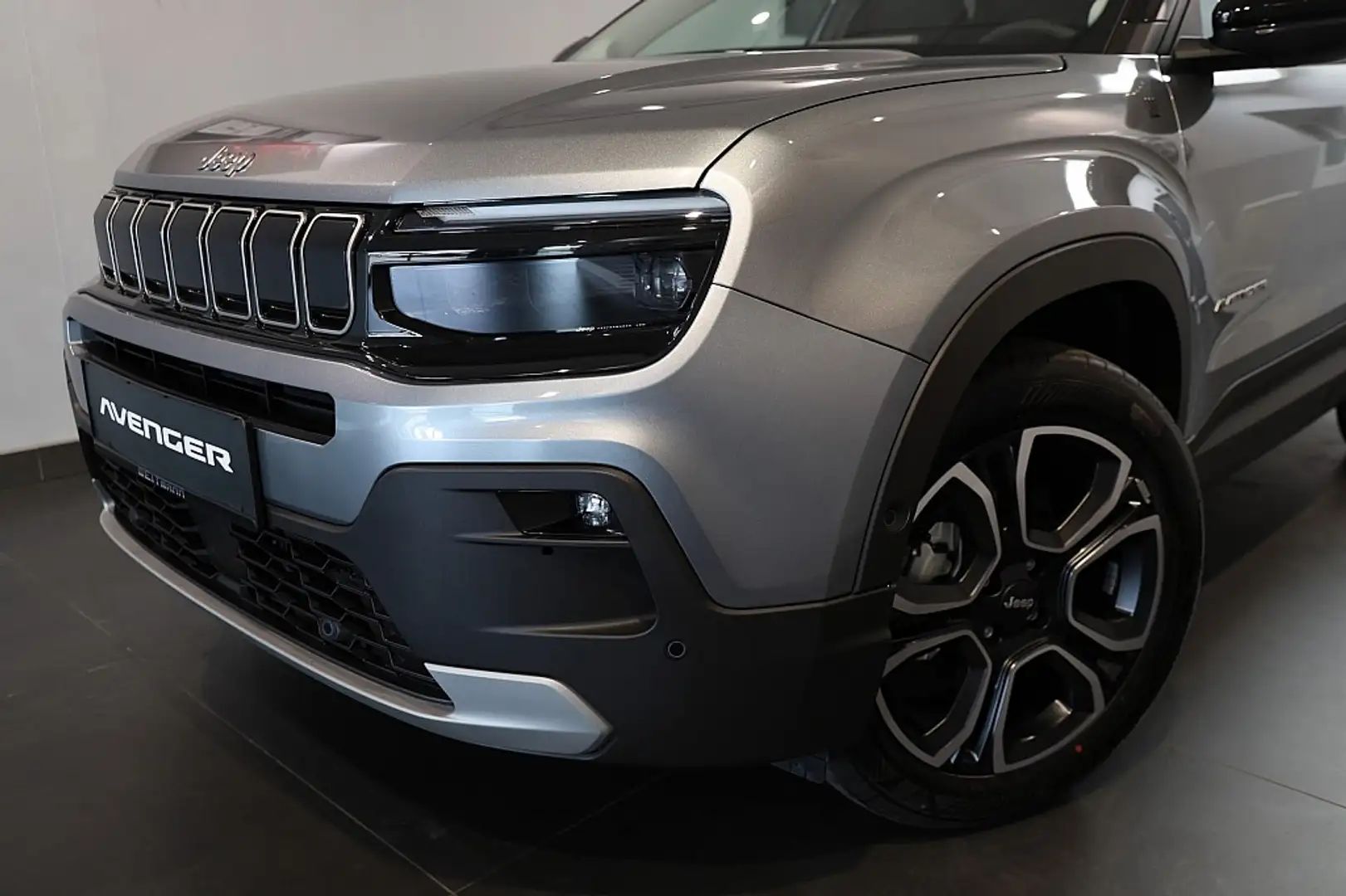 Jeep Avenger 1,2 GSE T3 100 PS Summit Gris - 2