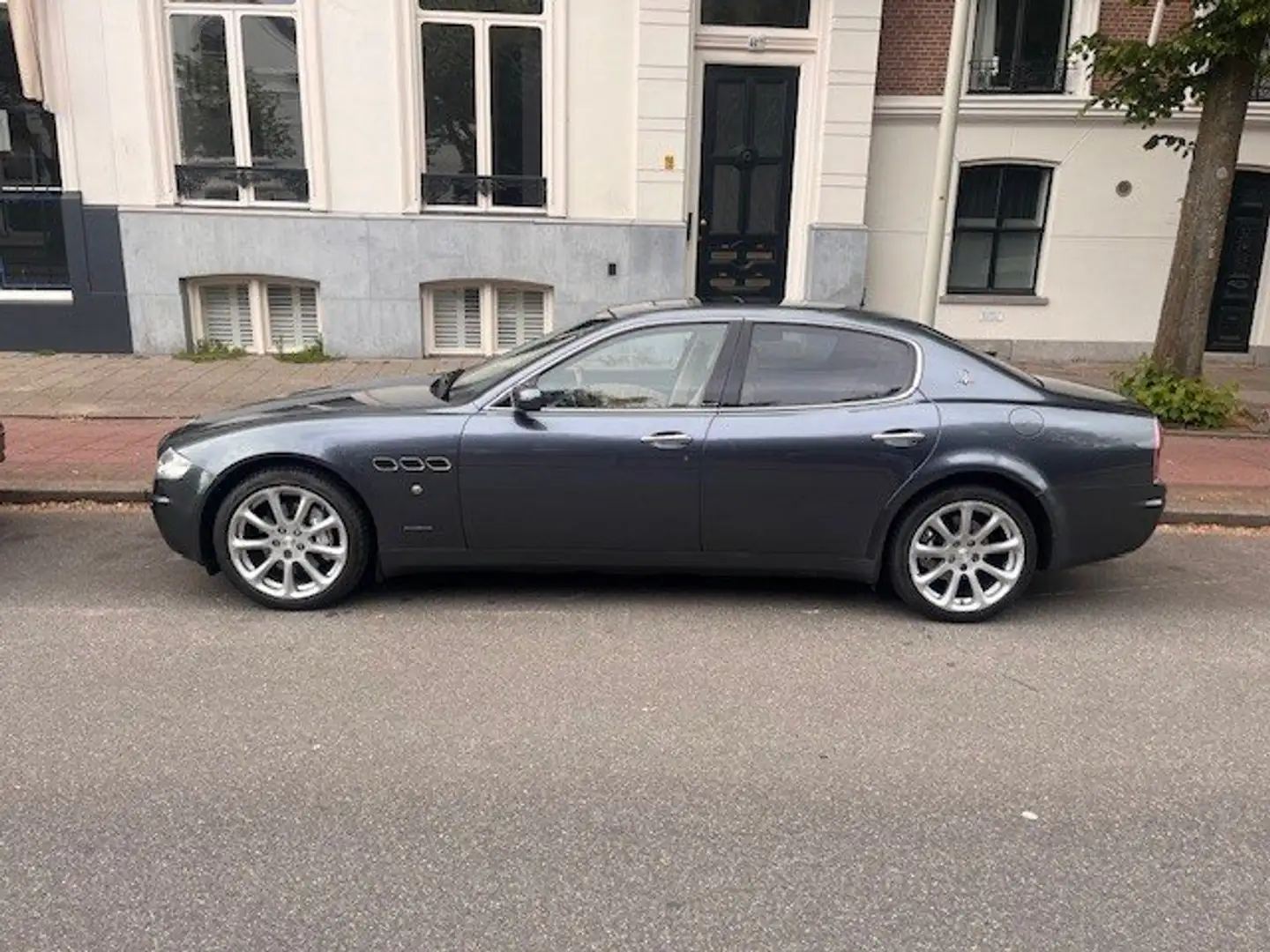 Maserati Quattroporte Quattroporte 4.2 Executive GT 2007 Grijs - 2
