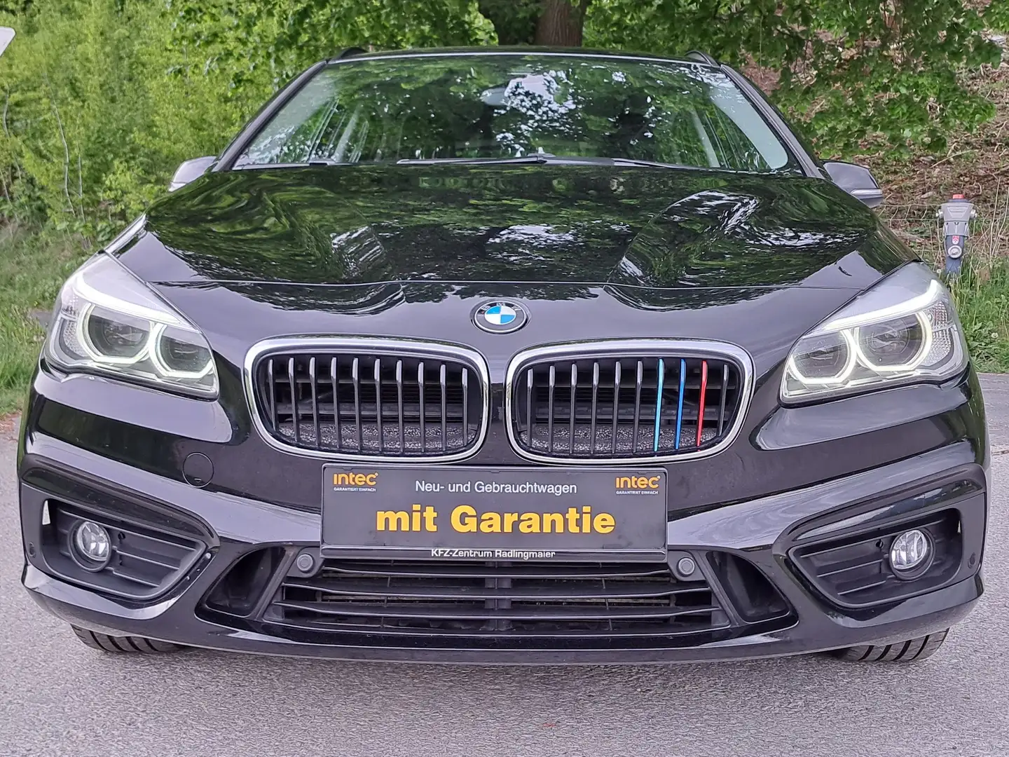 BMW 218 218d xDrive Active Tourer Aut. Schwarz - 2