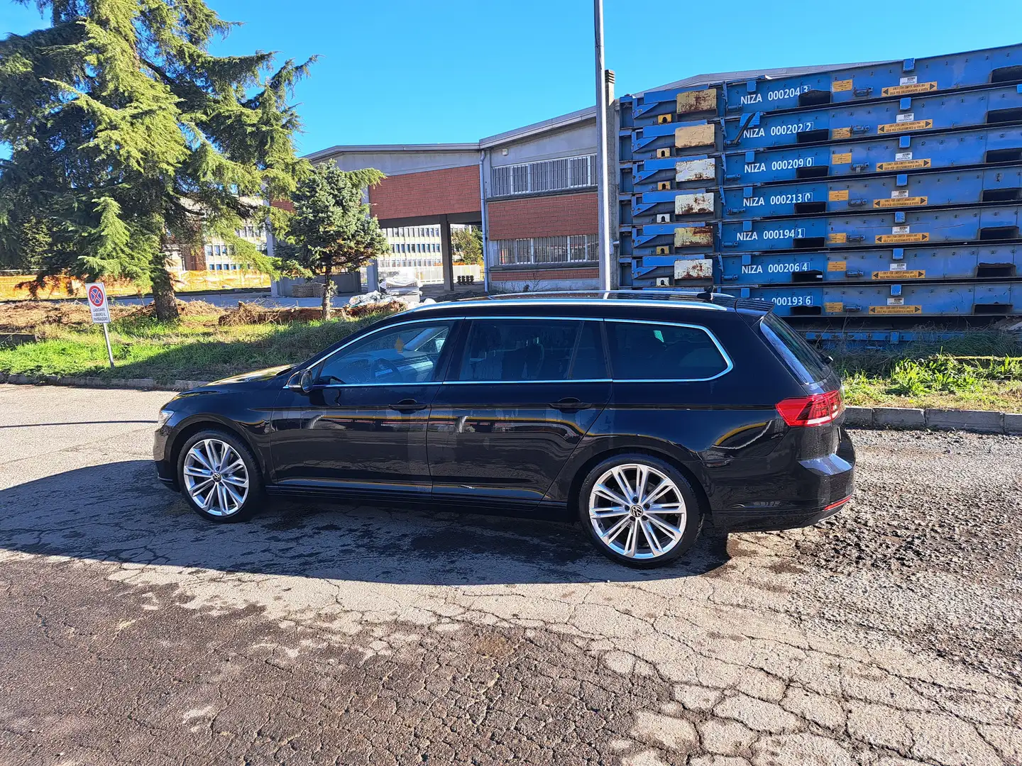 Volkswagen Passat Variant 2.0 tdi Nero - 1