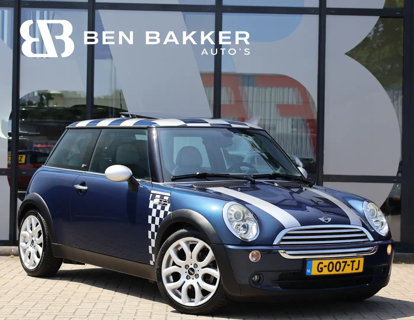 MINI Cooper Mini 1.6 Checkmate | Pano | Stoelverw. | Airco | X Blauw - 1