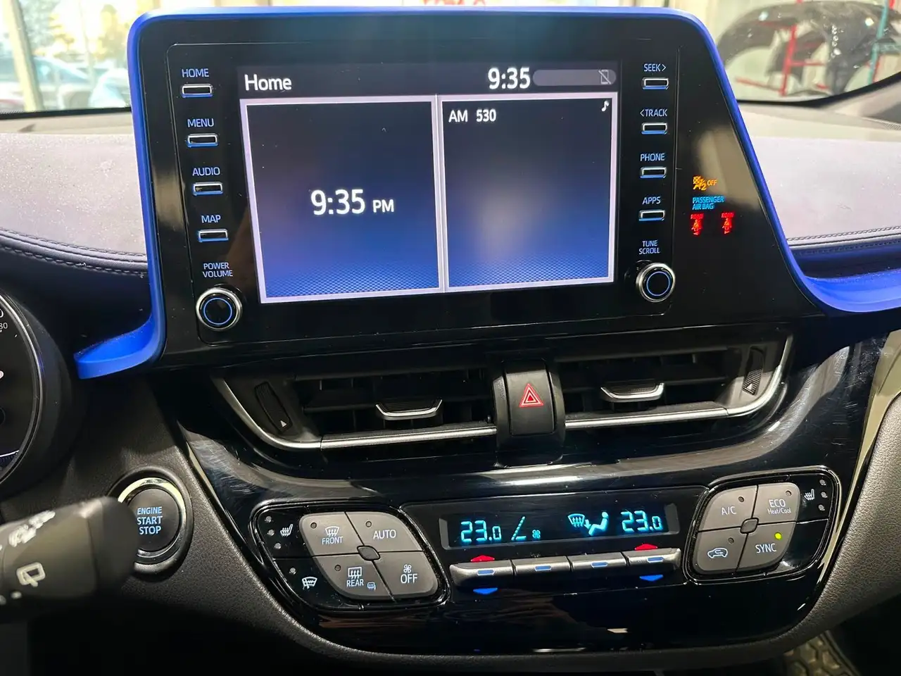 Toyota C-HR fotografie Toyota C-HR
