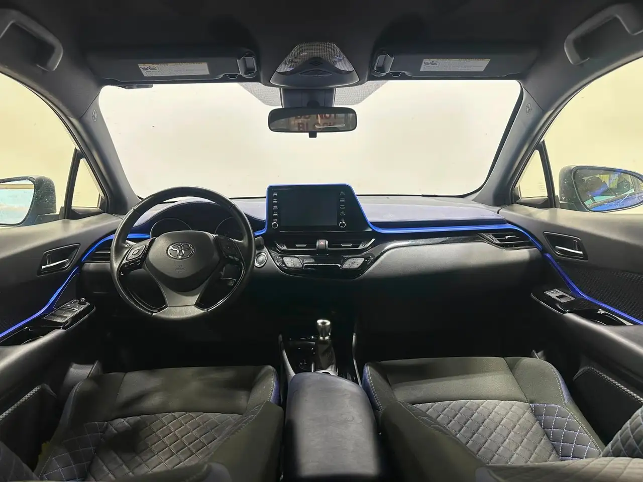Toyota C-HR fotografie Toyota C-HR