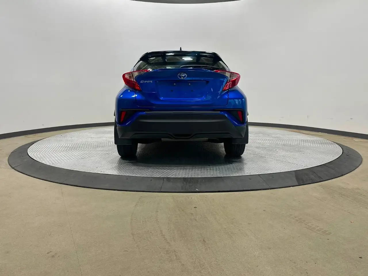 Toyota C-HR fotografie Toyota C-HR
