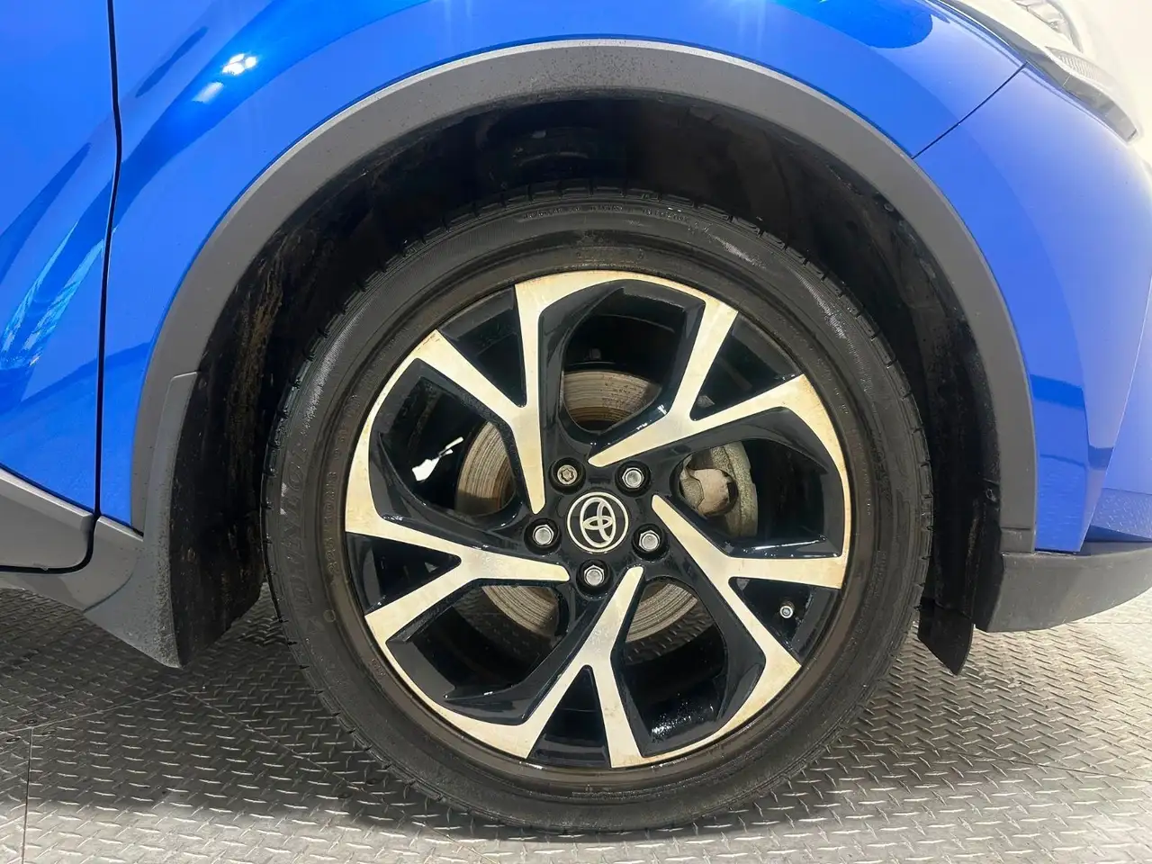 Toyota C-HR fotografie Toyota C-HR