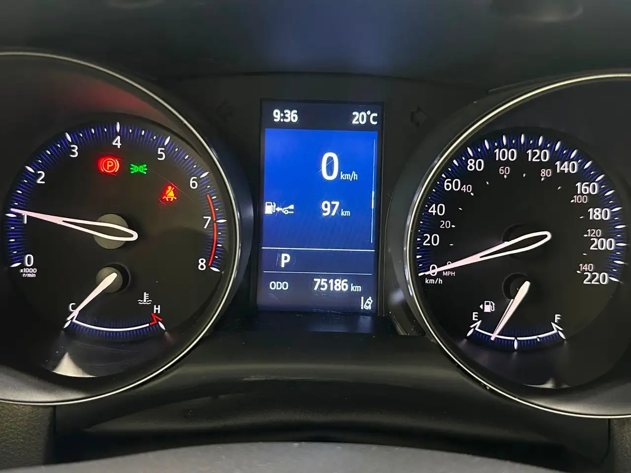 Toyota C-HR fotografie Toyota C-HR