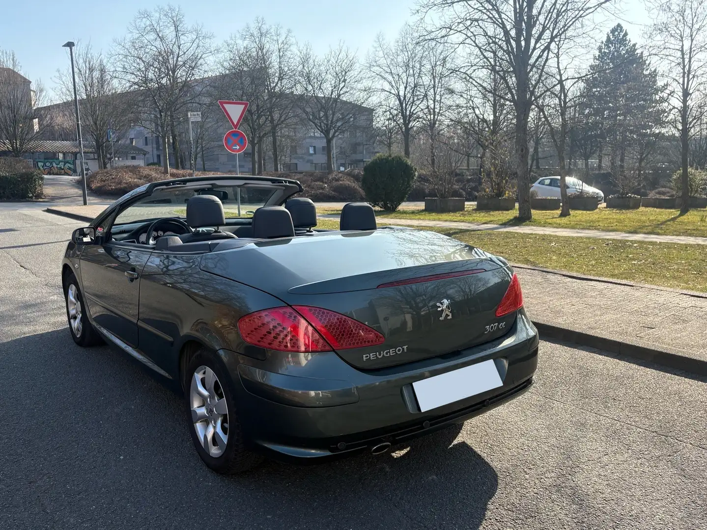 Peugeot 307 CC - Tendance Grau - 1