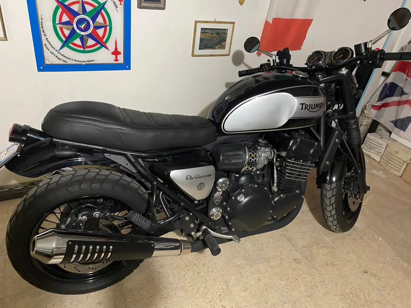 Triumph Thunderbird Sport Scrambler special Noir - 1