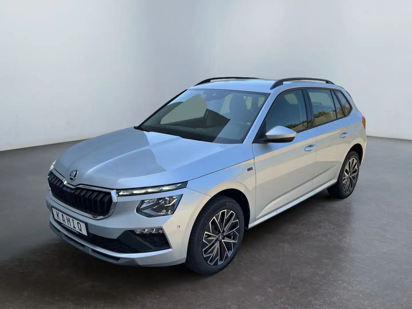 Skoda Kamiq Tour  1.0 TSI LM LED Virtual PDC Argento - 2