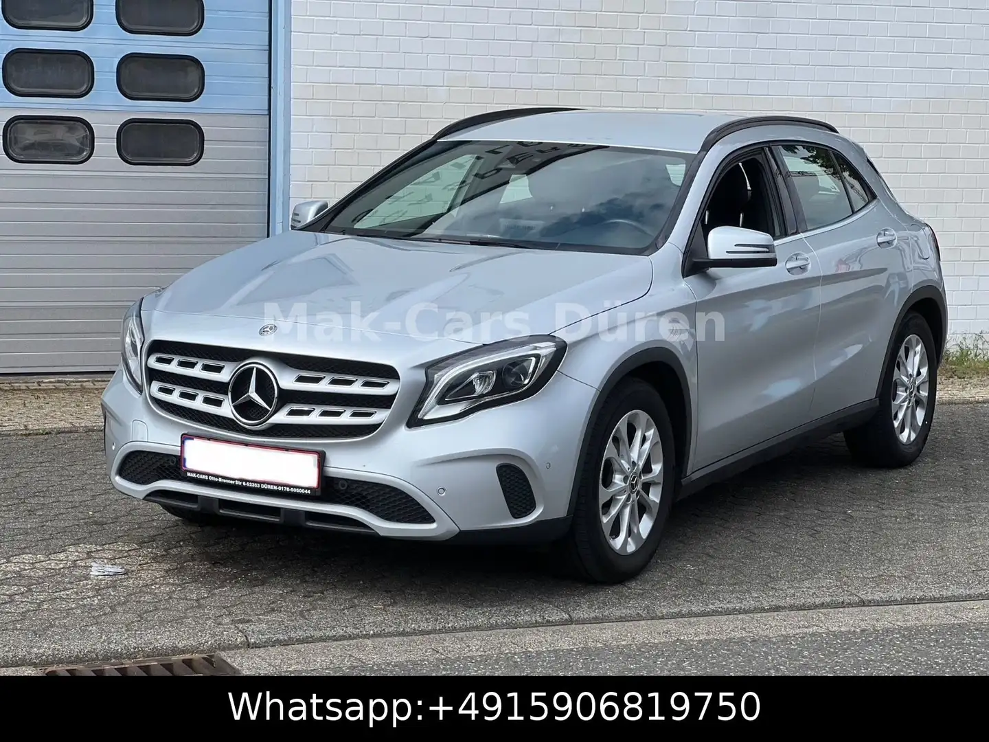 Mercedes-Benz GLA 200 d/Navi/Leder/Led/Pdc/Kamera/PDC Silber - 1