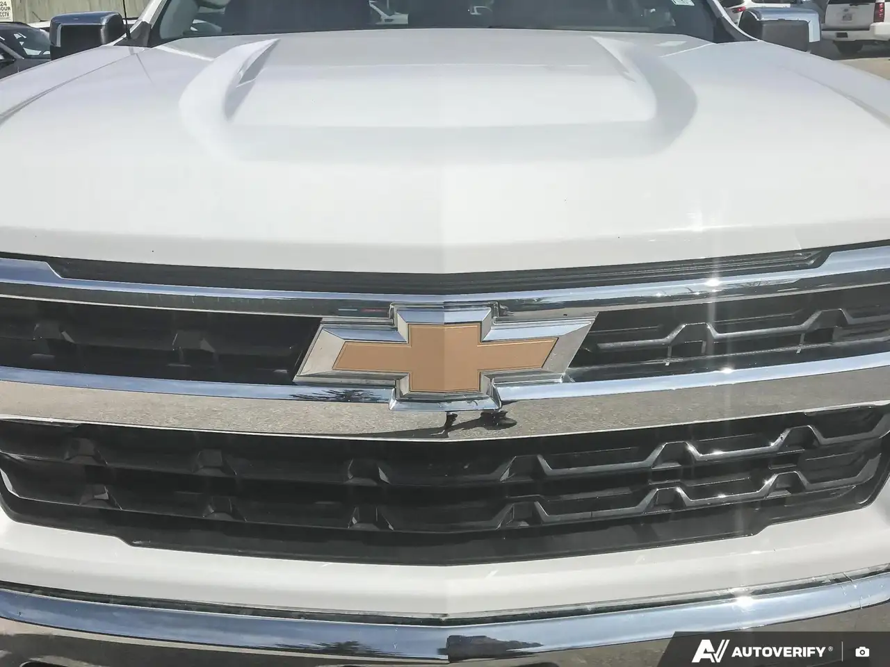 Chevrolet Silverado 1500 снимка Chevrolet Silverado 1500