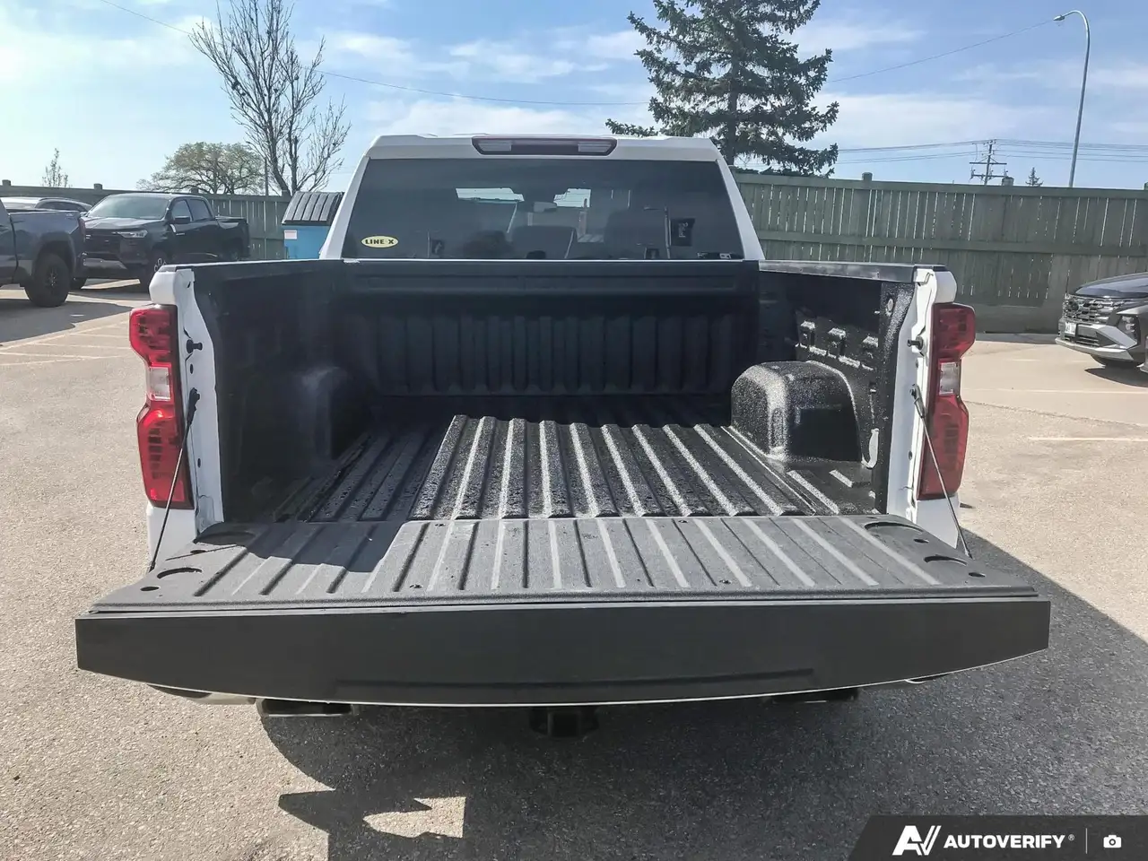 Chevrolet Silverado 1500 снимка Chevrolet Silverado 1500