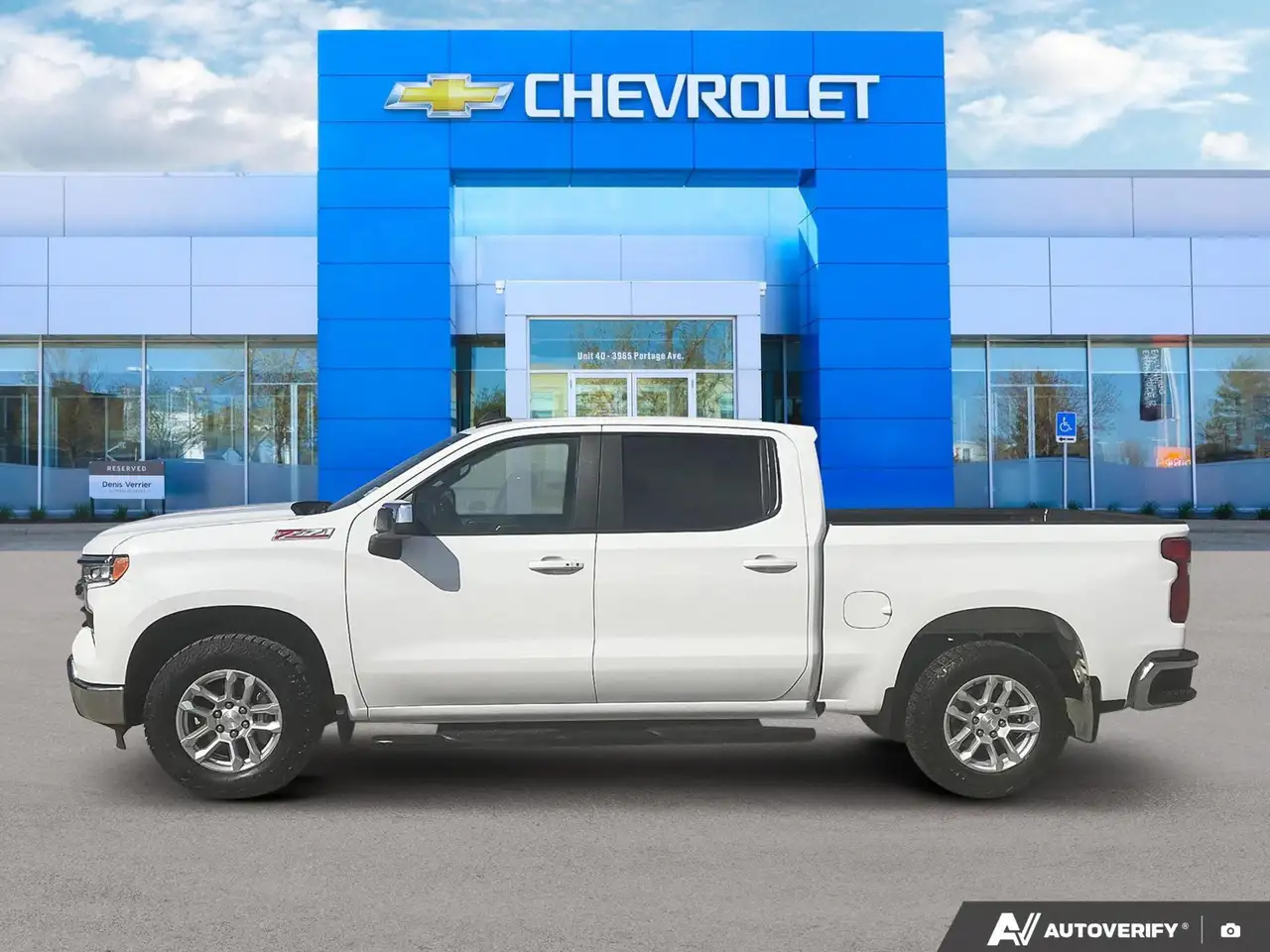 Chevrolet Silverado 1500 снимка Chevrolet Silverado 1500