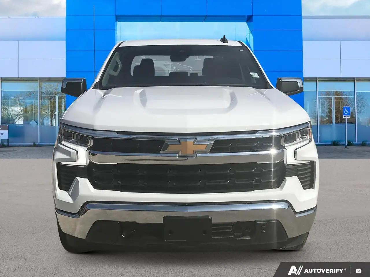 Chevrolet Silverado 1500 снимка Chevrolet Silverado 1500