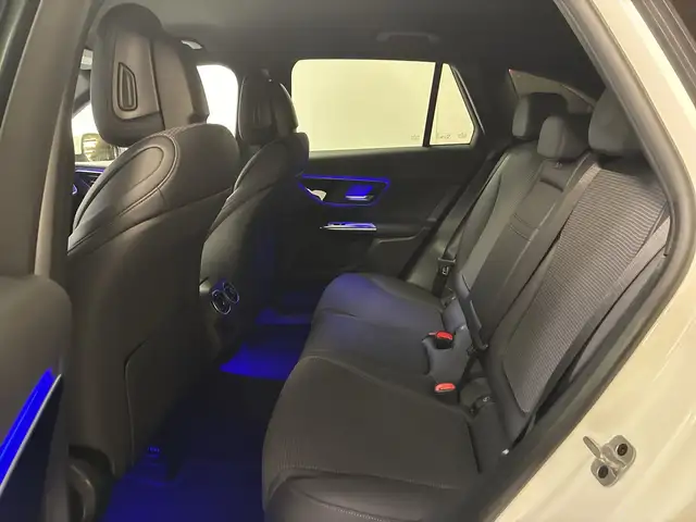 Mercedes-Benz GLC 220 d 4MATIC Totw PTS Cam Distr AHK LED SHZ Ansicht 17