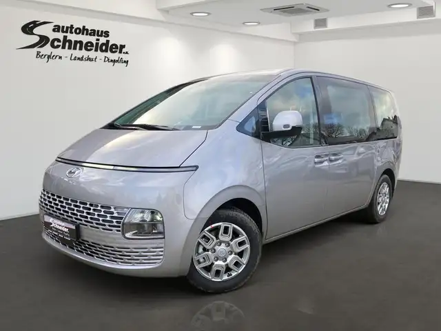 Hyundai STARIA 2.2 CRDi 8AT 9 SITZER TREND NAVI/LED/ACC/DAB+