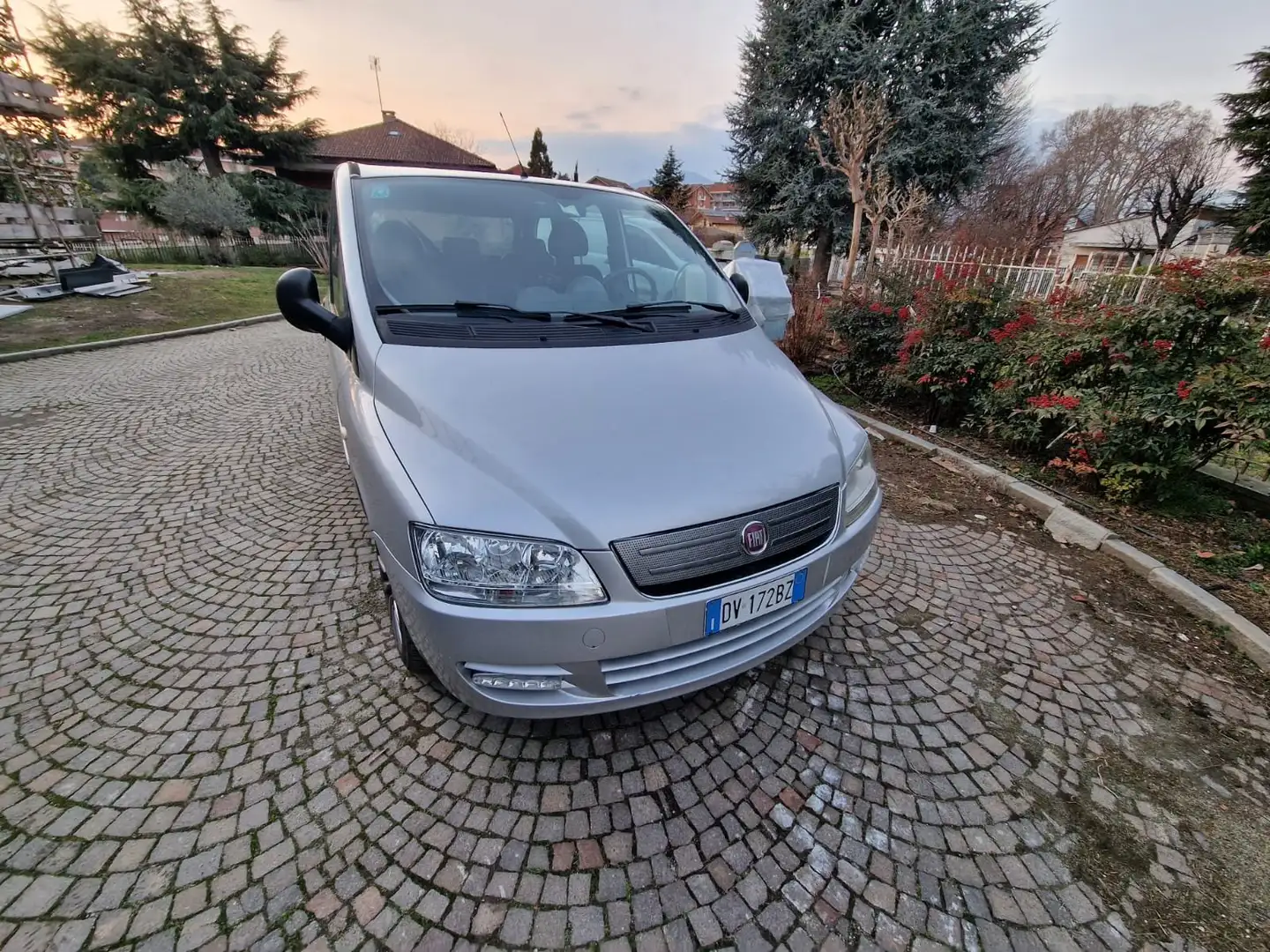 Fiat Multipla Multipla II 2004 1.9 mjt Dynamic 120cv Plateado - 1