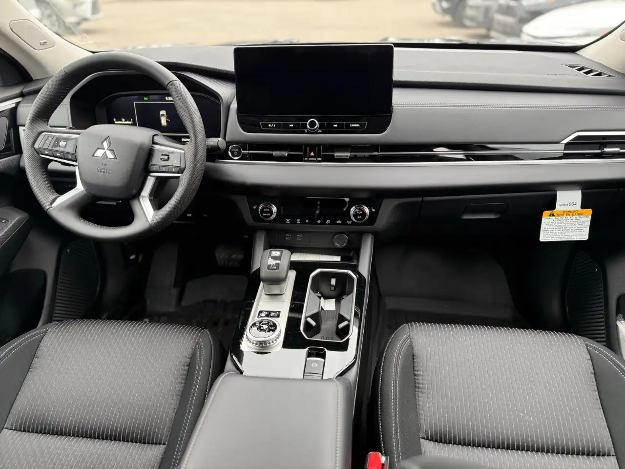 Mitsubishi Outlander снимка Mitsubishi Outlander