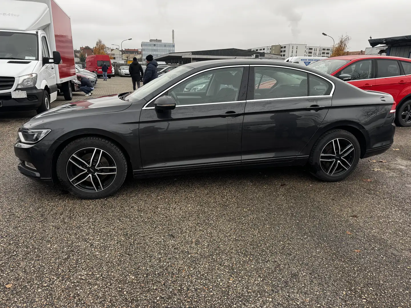 Volkswagen Passat Comfortline BMT/Start-Stopp,kleine unfallschaden Schwarz - 2