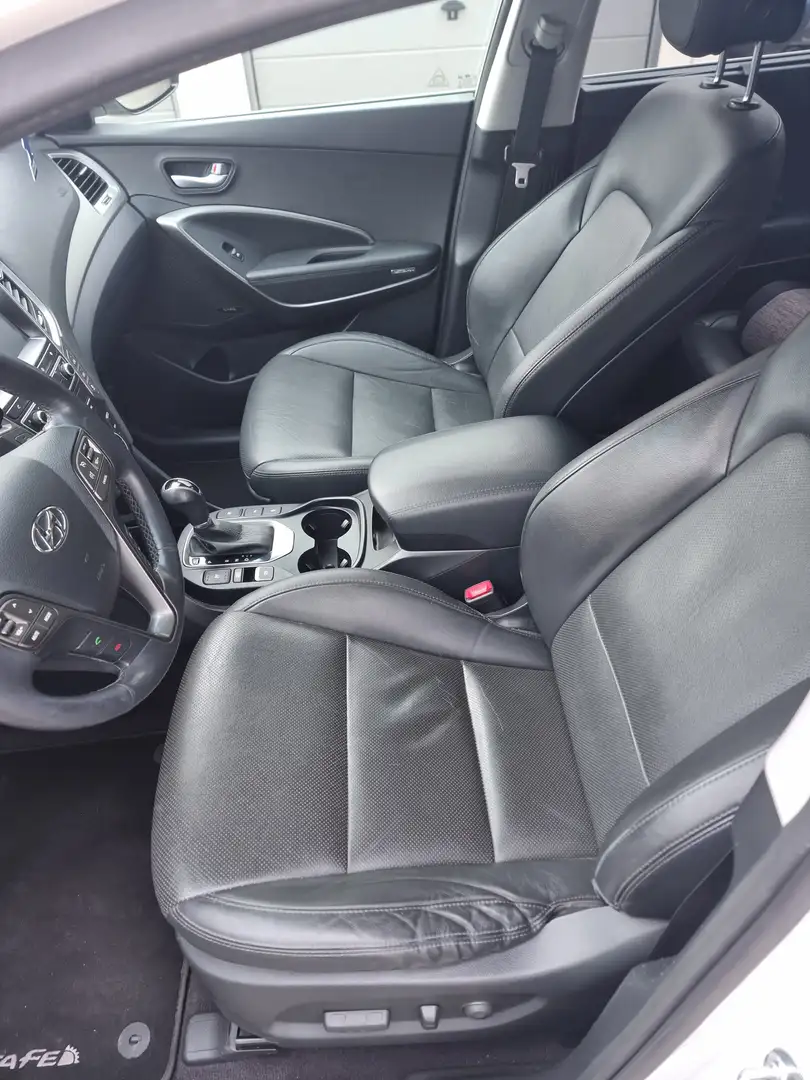 Hyundai Grand Santa Fe Grand Santa Fe blue 2.2 CRDI 4WD Automatik Premium Weiß - 2