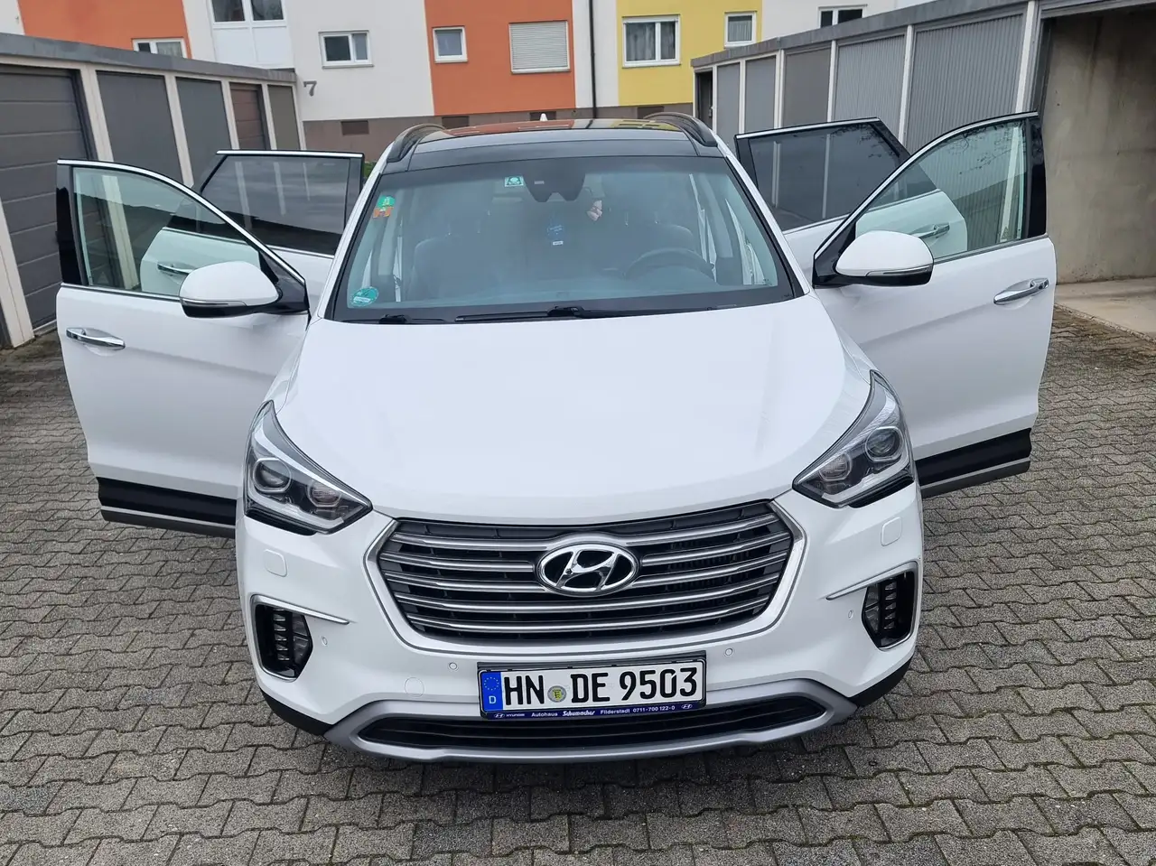 Hyundai Grand Santa Fe