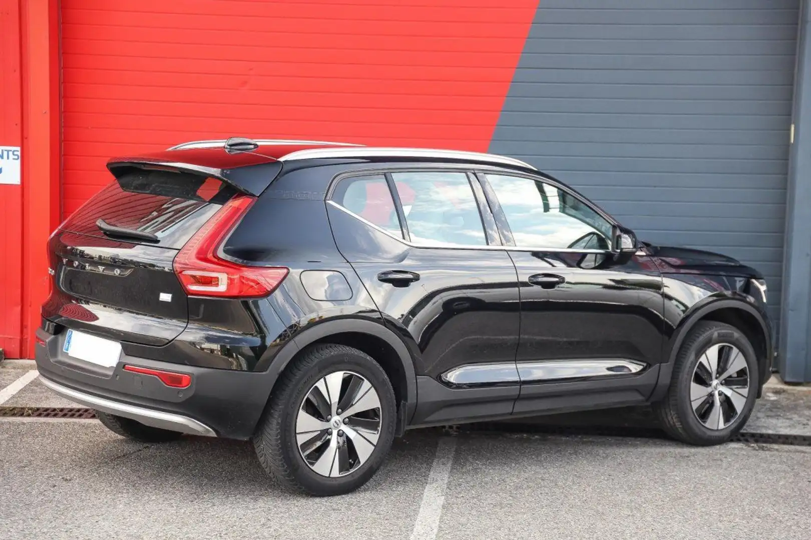 Volvo XC40 T5 Recharge 180%2B82 DCT 7 Start CUIR BLANC CAMERA Noir - 2